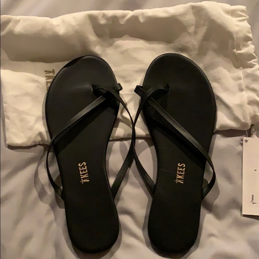 TKees sandals